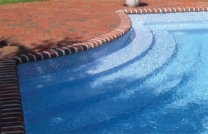 vinyl-liner-swimming-pool-steps-near-mobile-alabama